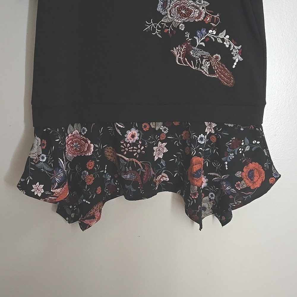 NWOT W5 Anthropologie Floral Embroidered Top - Picture 5 of 9